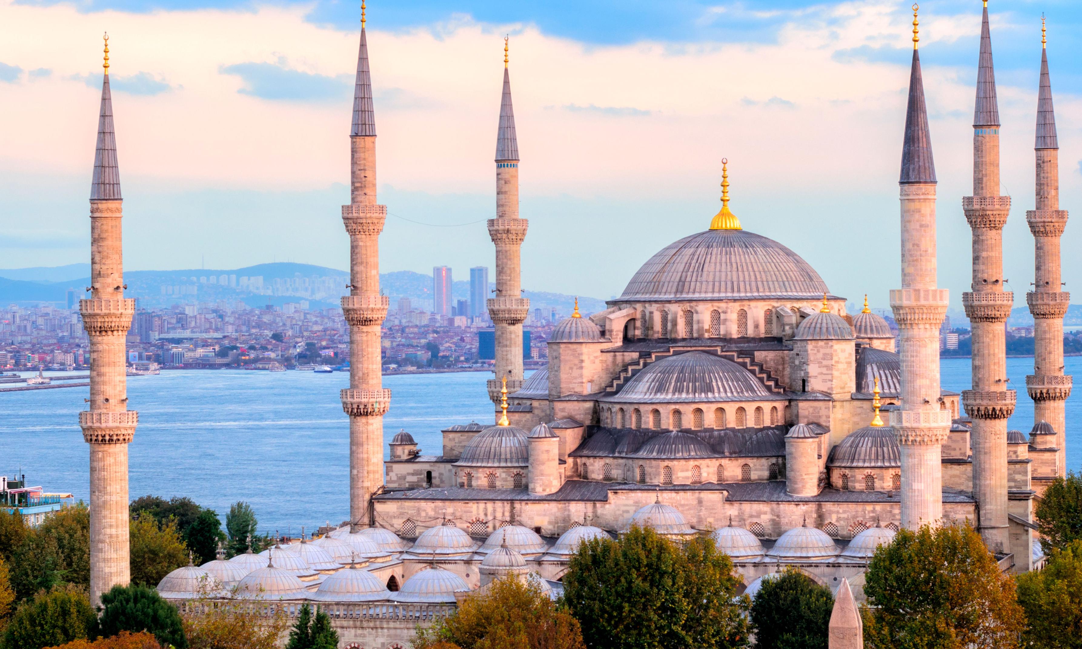 TURQUIA & DUBAI- SALIDAS DE MARZO A  JULIO 2025